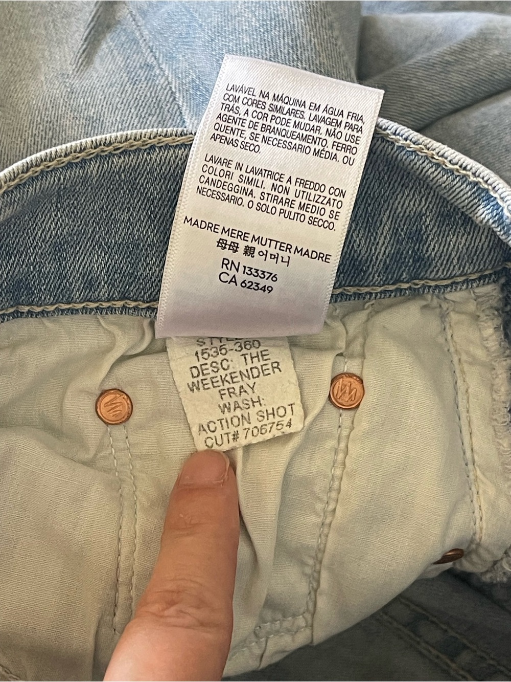 MOTHER The Weekender Fray Action Shot Jeans Women's 27 Light Wash Distressed USA - Picture 14 of 16